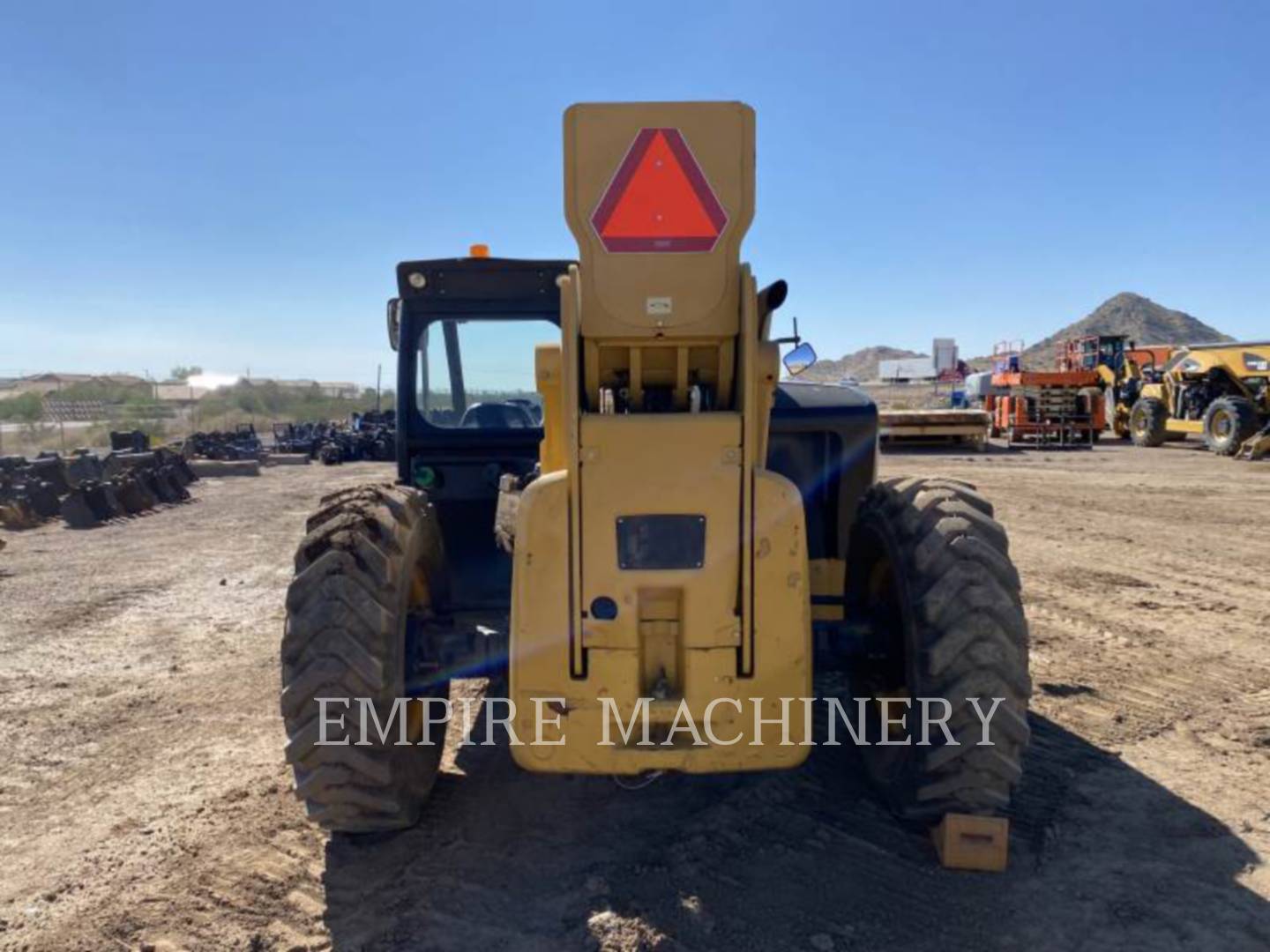 2015 Caterpillar TL1055D TeleHandler