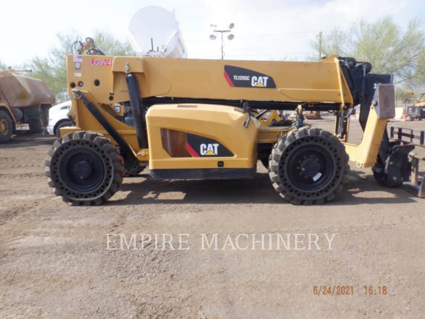 2013 Caterpillar TL1255C TeleHandler