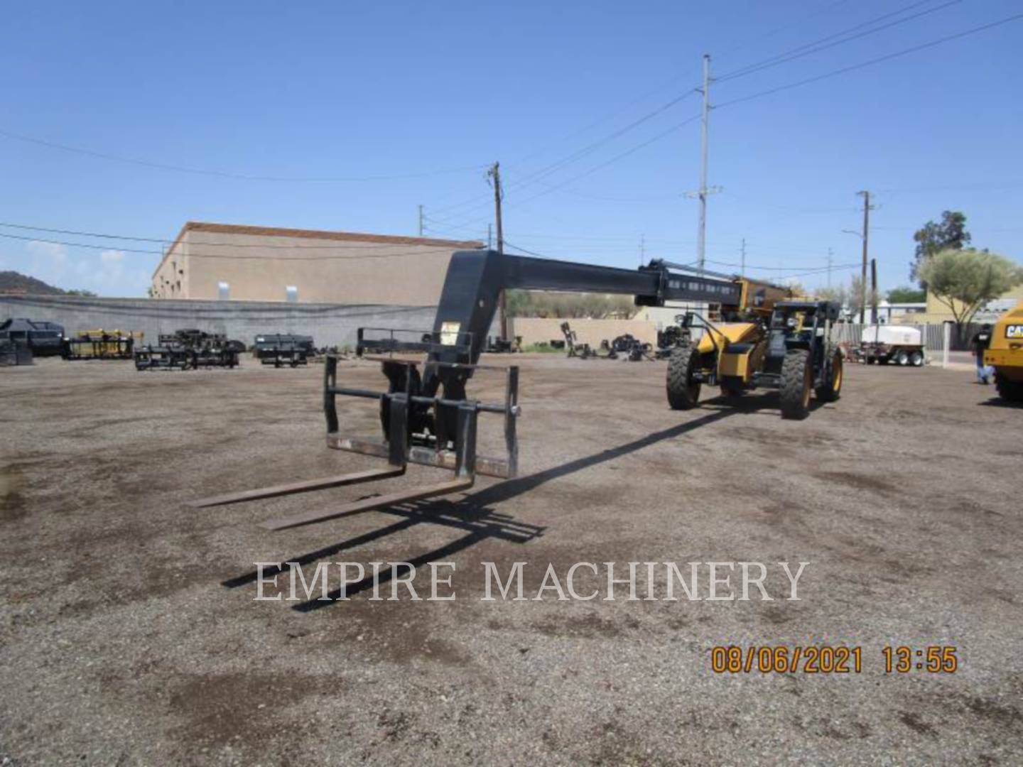 2016 Caterpillar TL943D TeleHandler