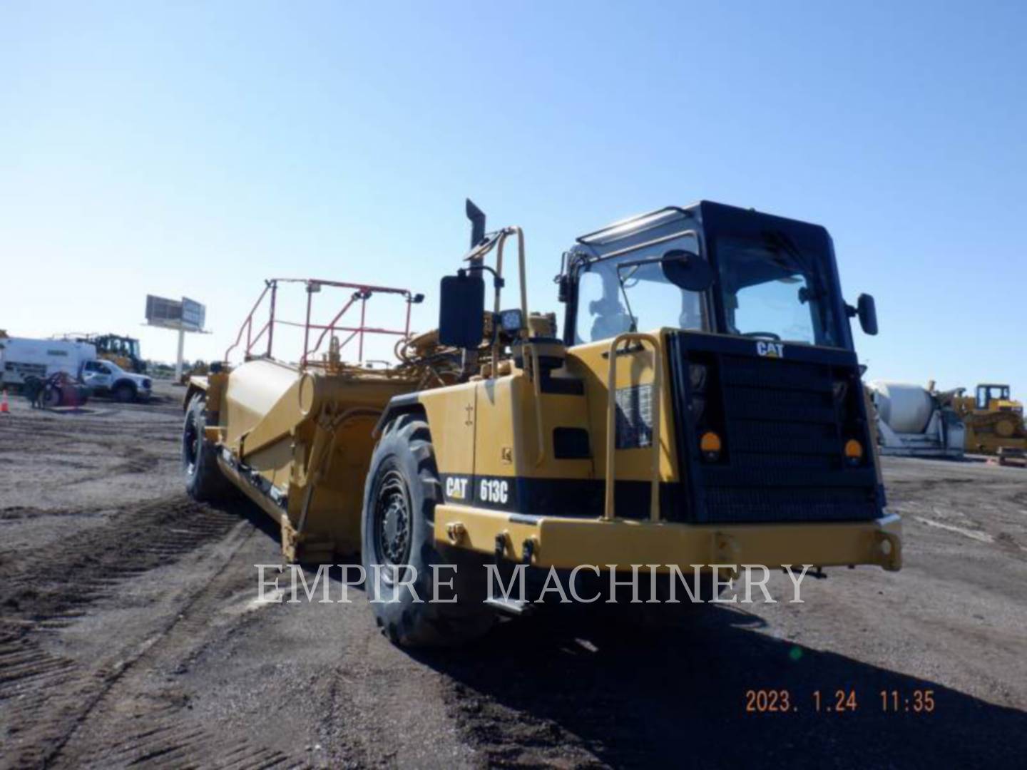 2006 Caterpillar 613C Trailer