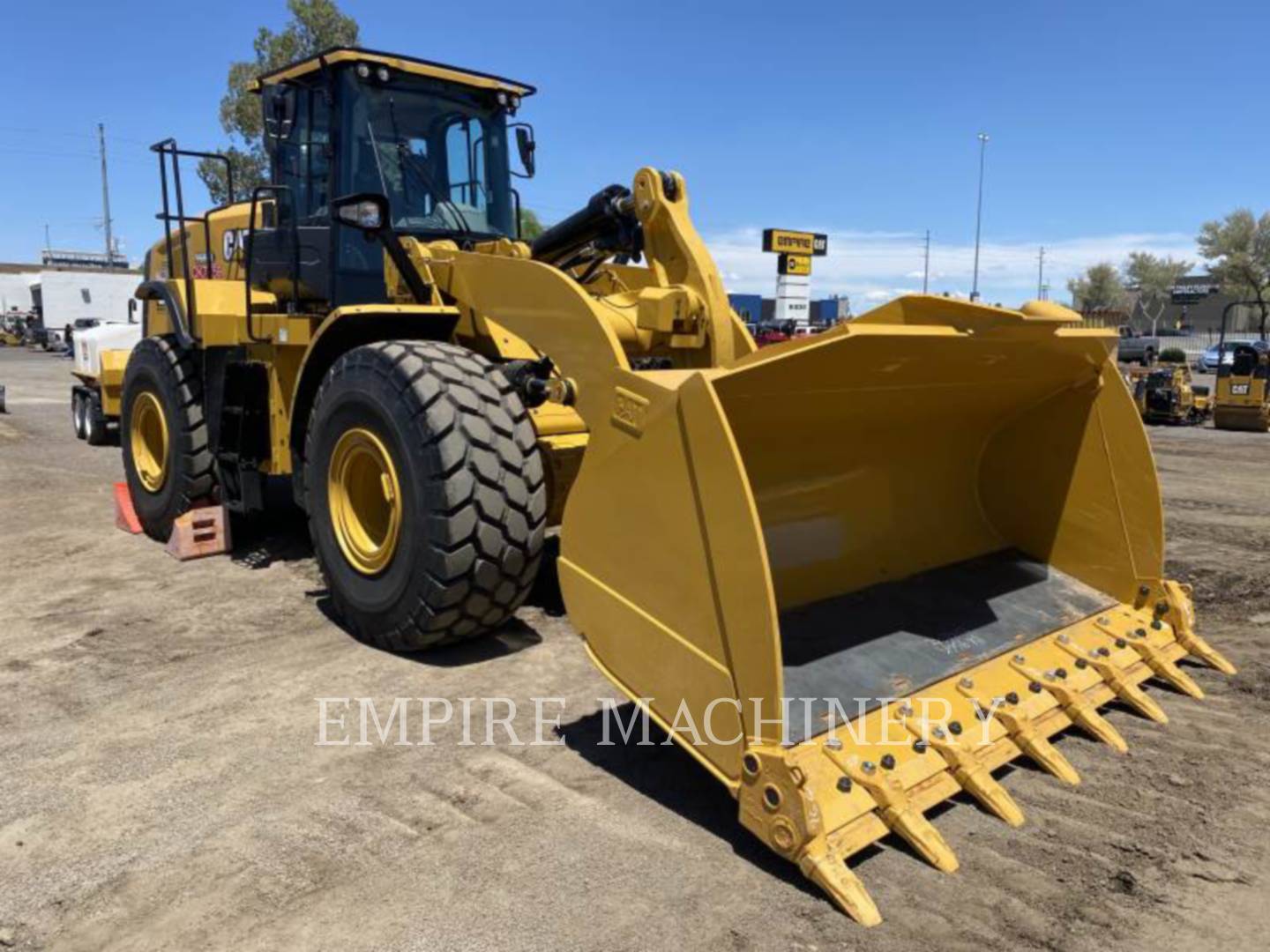 2022 Caterpillar CB13 Vibratory Double