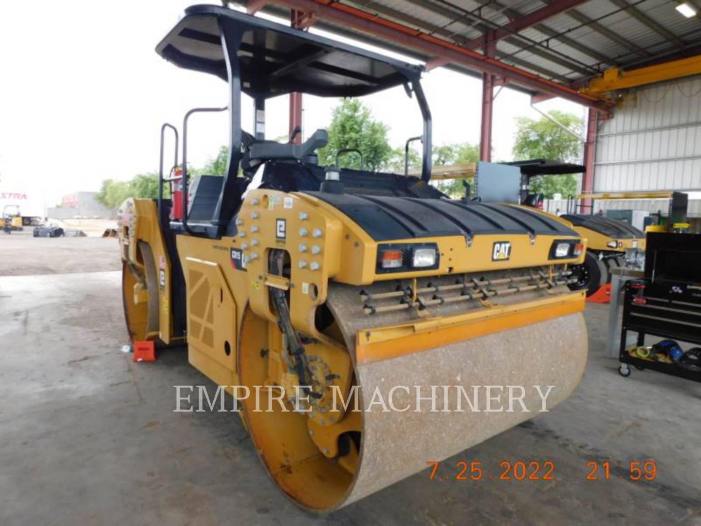 2019 Caterpillar CB15 Vibratory Double