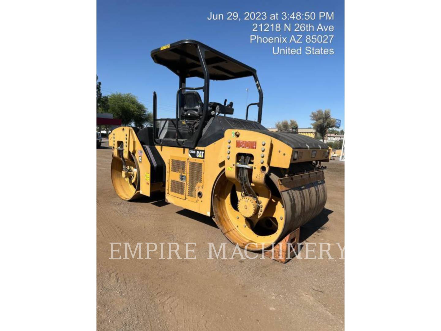 2013 Caterpillar CB54B Vibratory Double