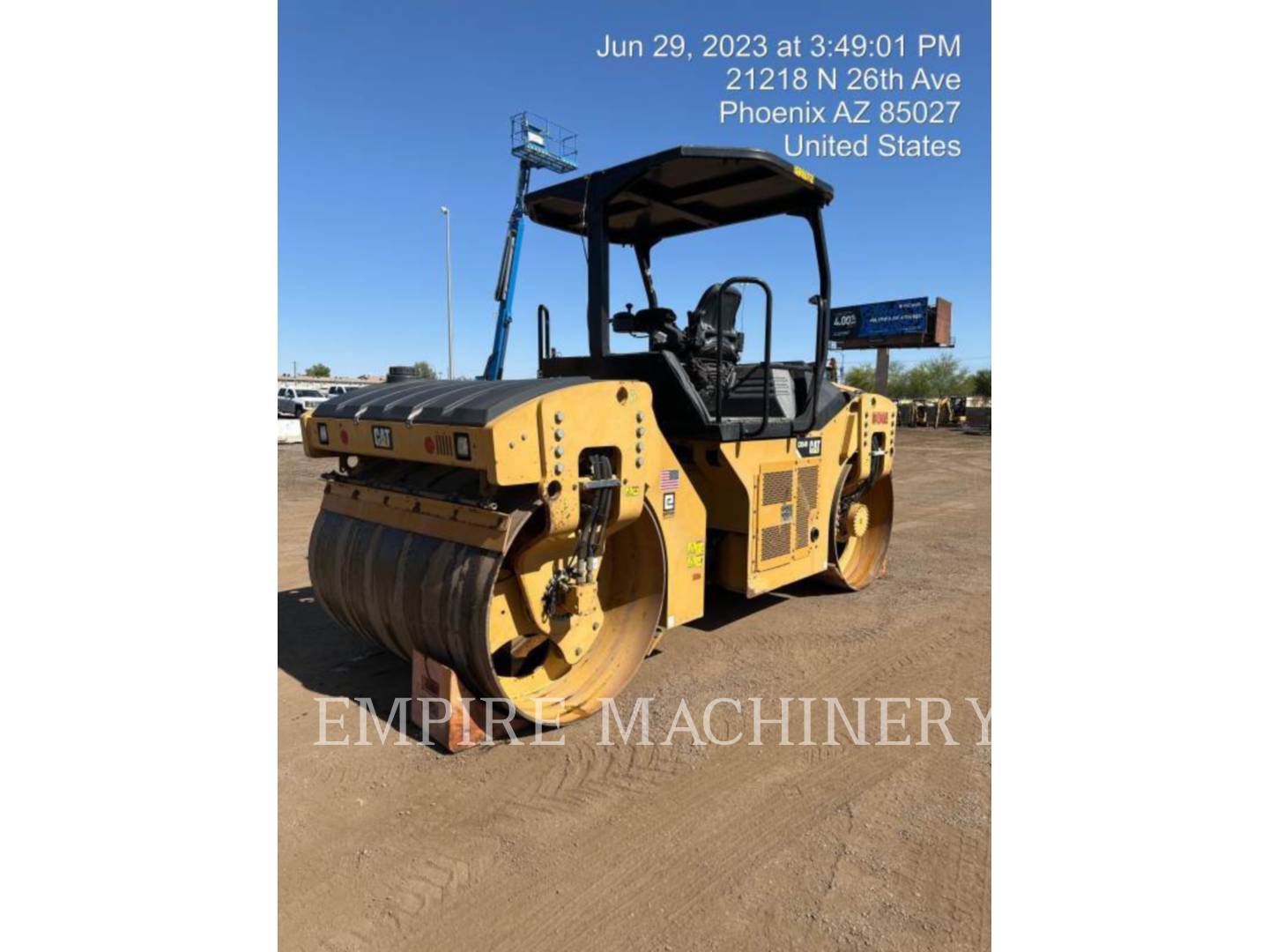 2013 Caterpillar CB54B Vibratory Double