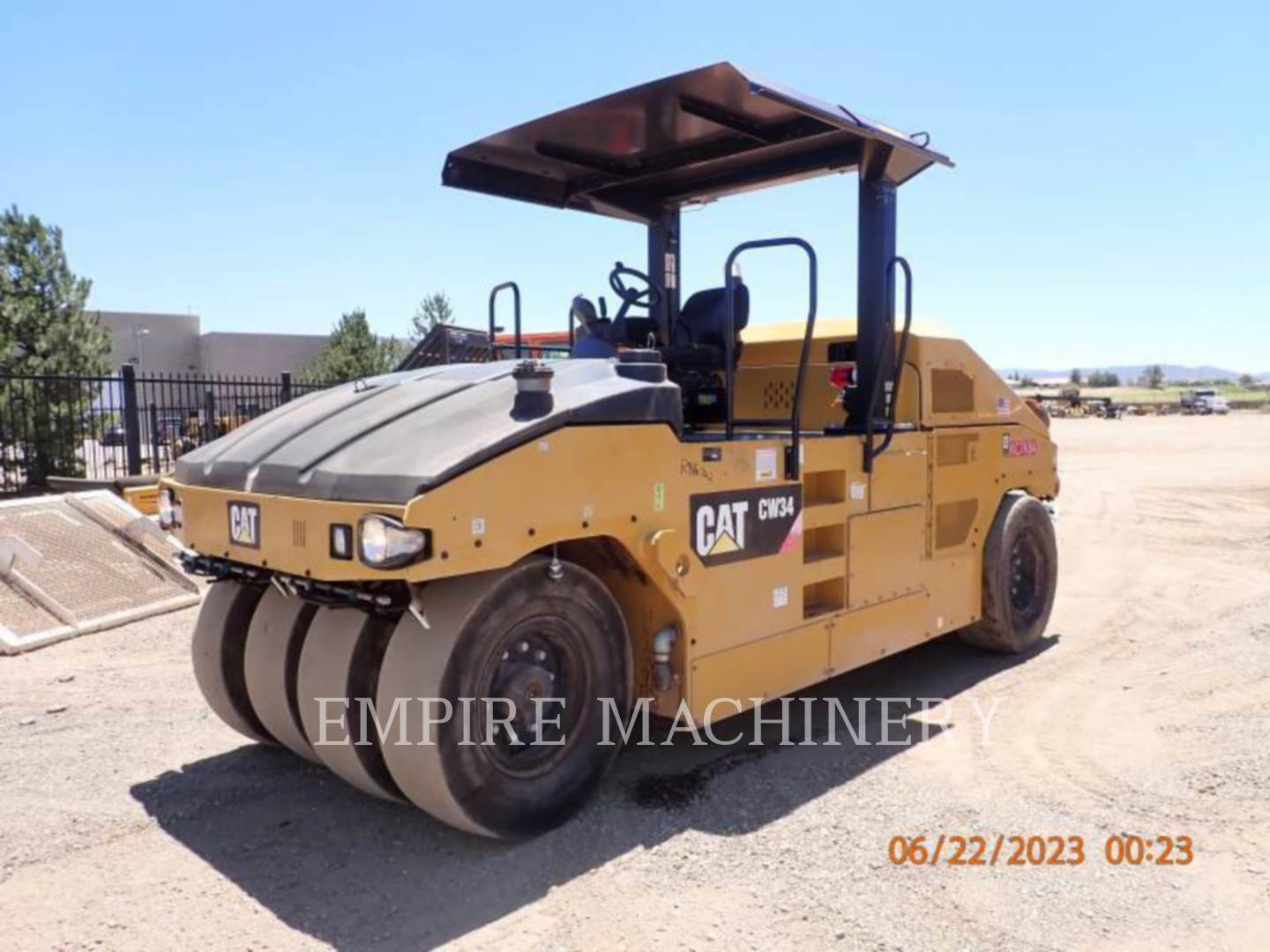 2018 Caterpillar CW34 Compactor