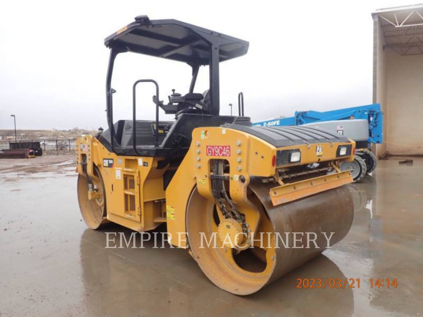 2017 Caterpillar CB10 Vibratory Double