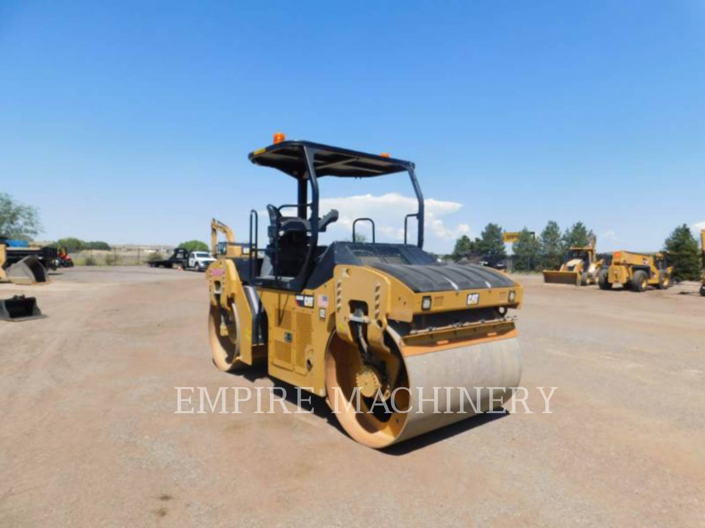 2015 Caterpillar CB54B Vibratory Double