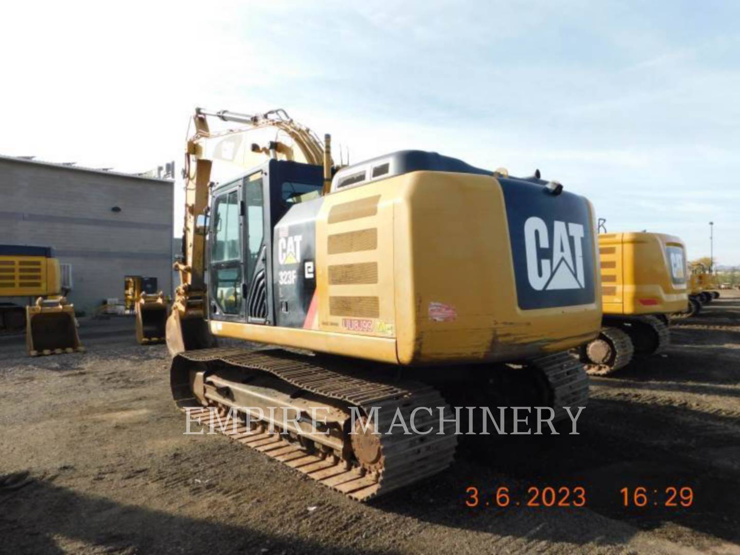 2015 Caterpillar 323FL   TR Excavator