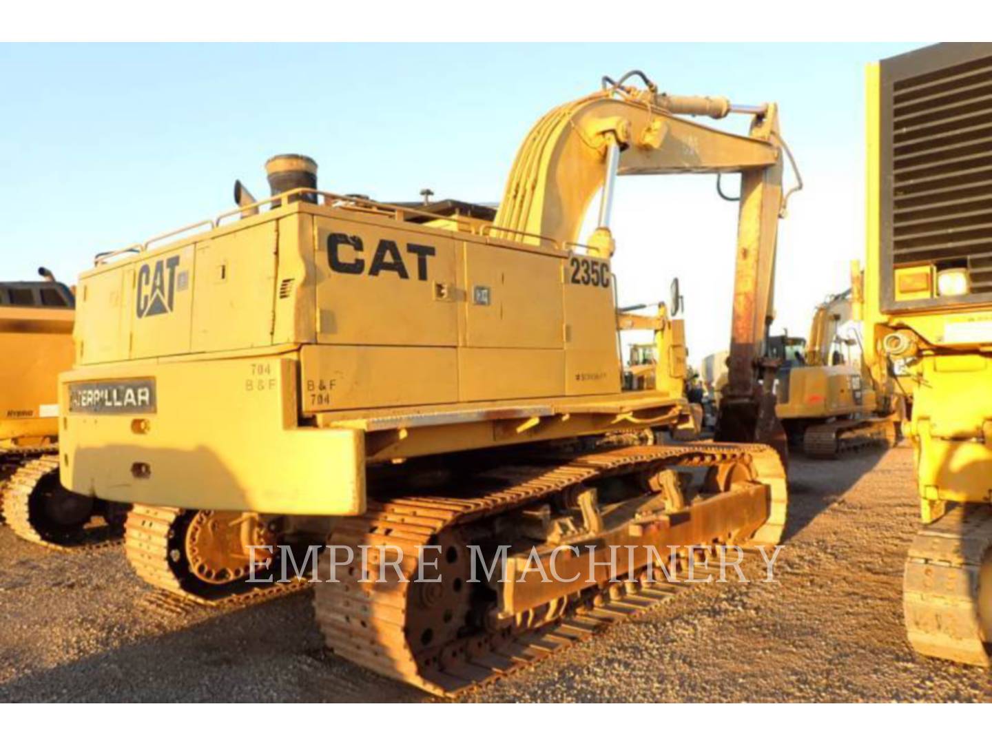 1990 Caterpillar 235C Excavator