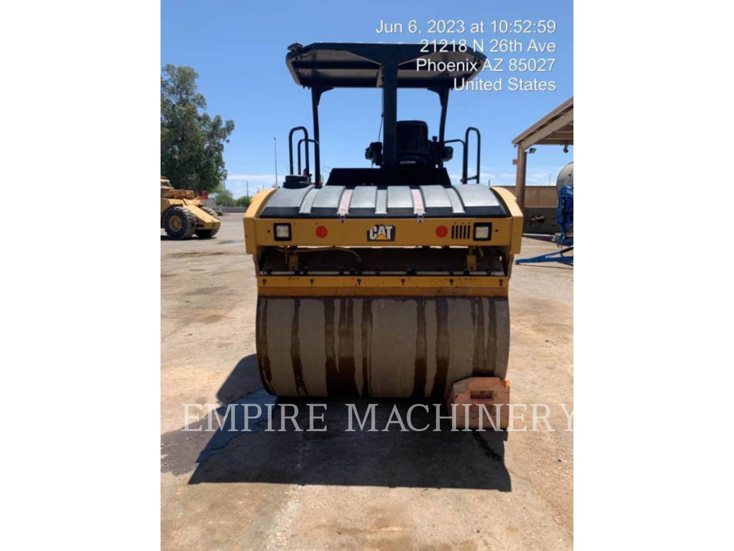 2016 Caterpillar CB54B Vibratory Double