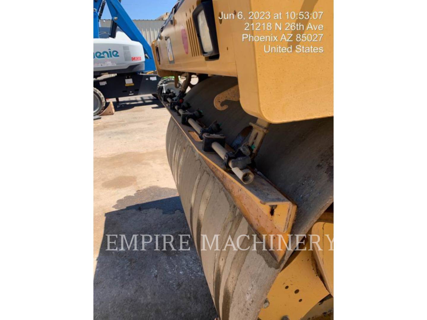 2016 Caterpillar CB54B Vibratory Double