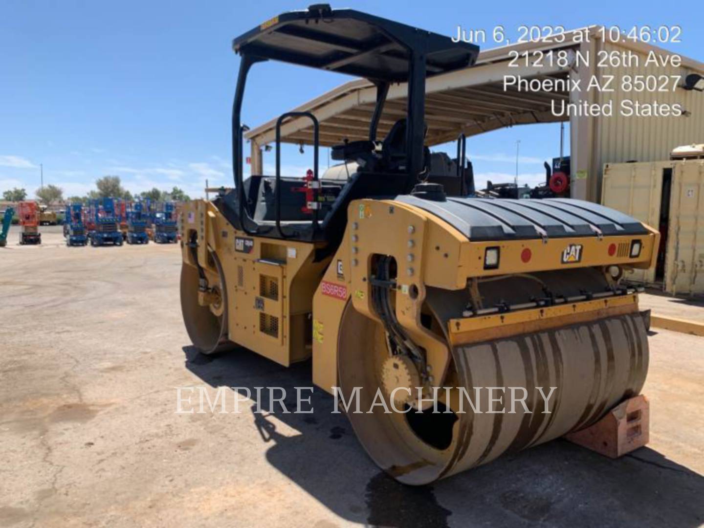 2016 Caterpillar CB54B Vibratory Double