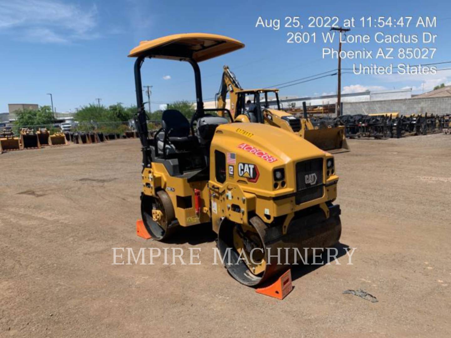 2022 Caterpillar CB2.7GC Vibratory Double