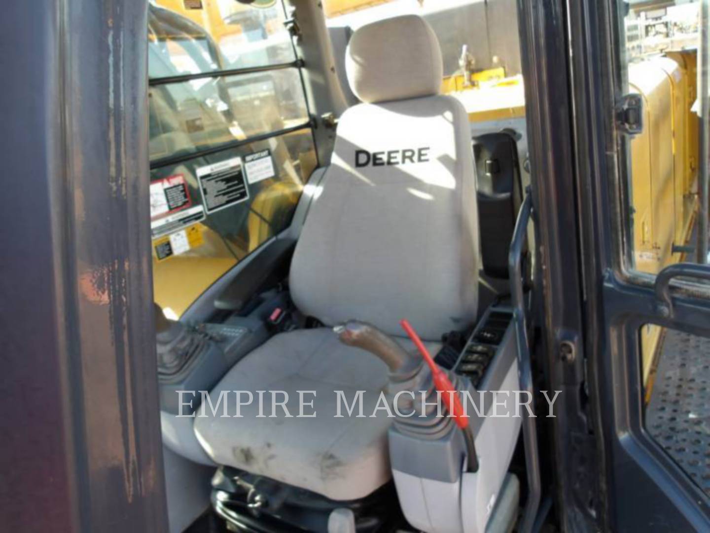 2015 John Deere 470GLC Excavator