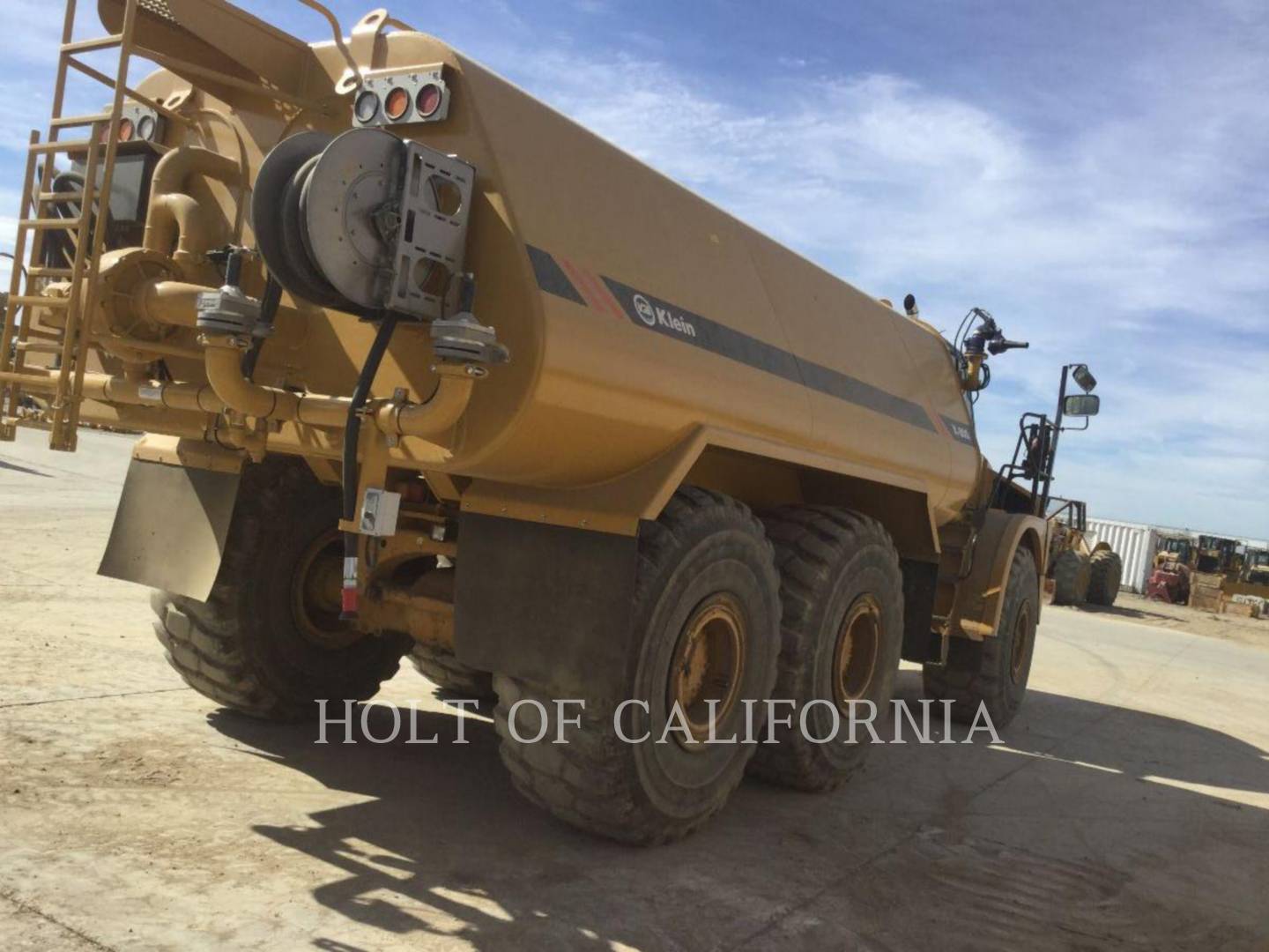 2014 Caterpillar 740B WT Water Truck