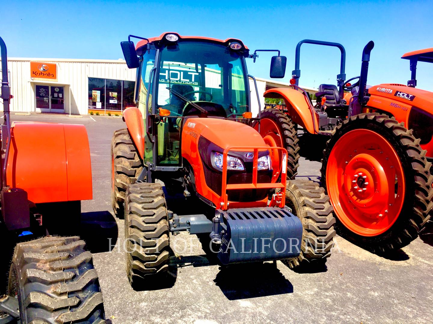 2018 Kubota M7060HDC12 Tractor