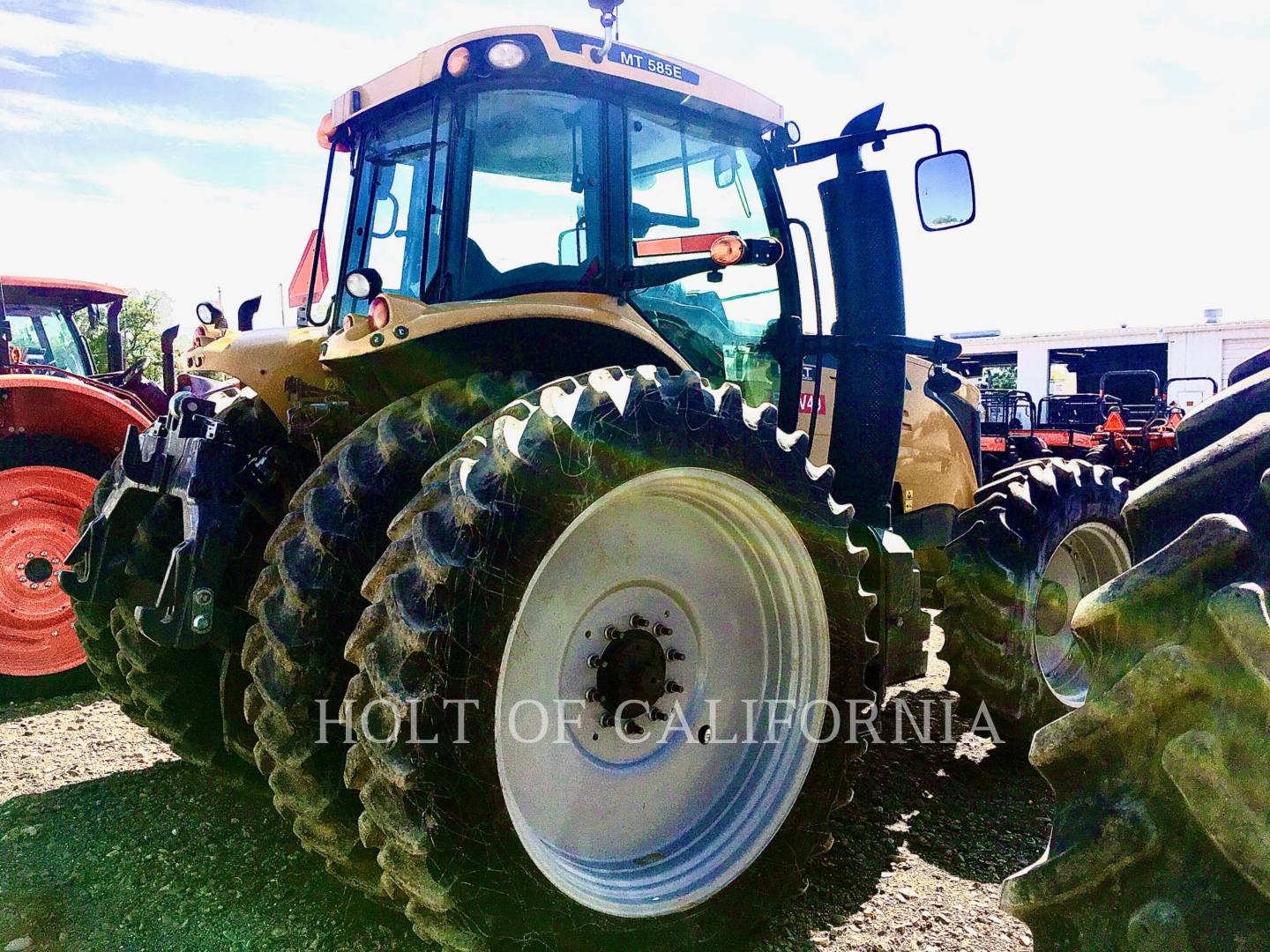 2015 Challenger MT585E Tractor