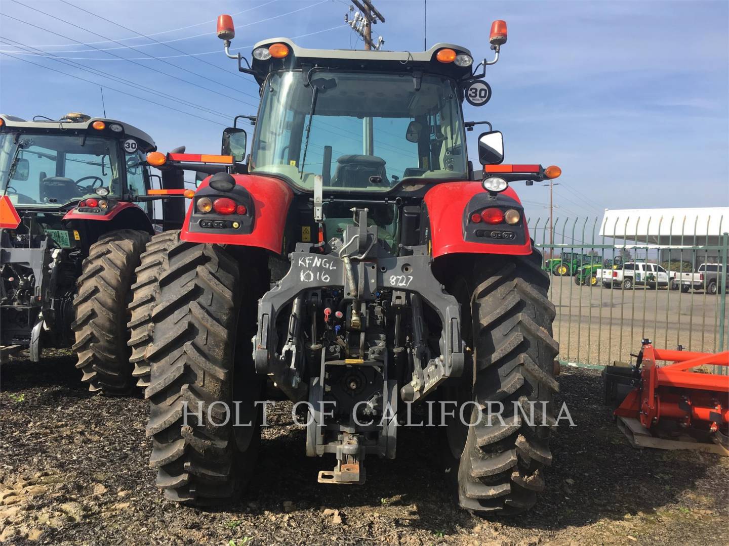 2016 Massey Ferguson MF8727 Tractor