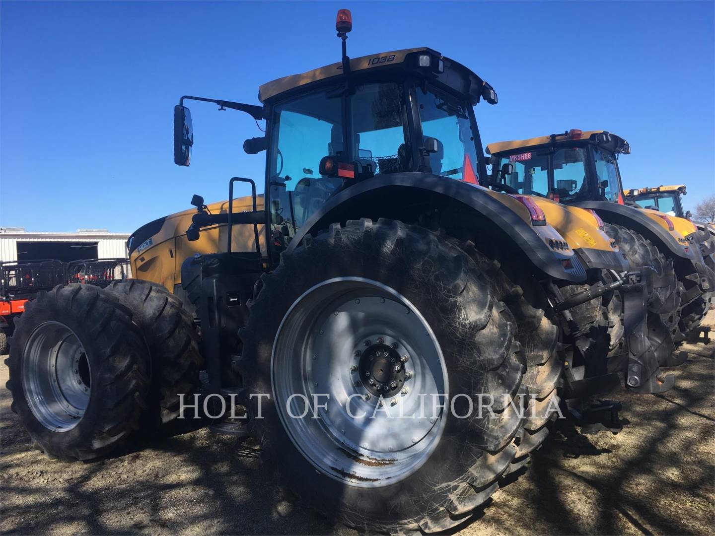 2017 Challenger CH1038 Tractor