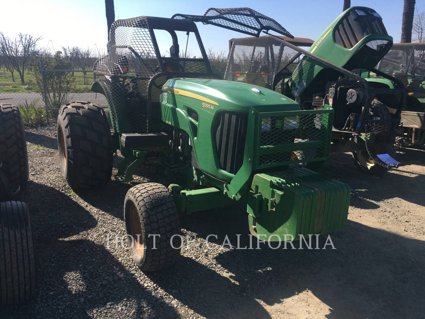 2009 John Deere 5095M Tractor