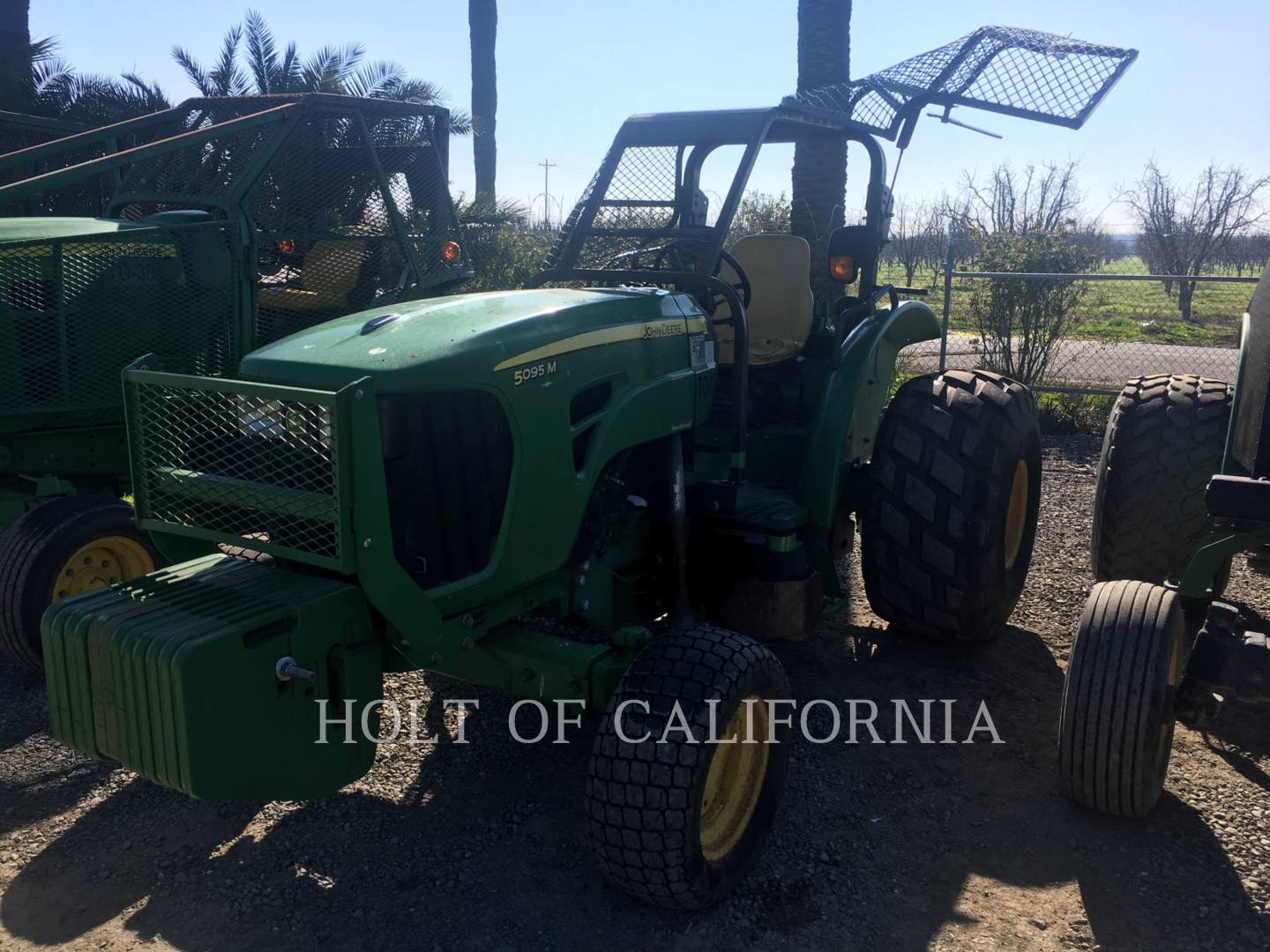 2009 John Deere 5095M Tractor