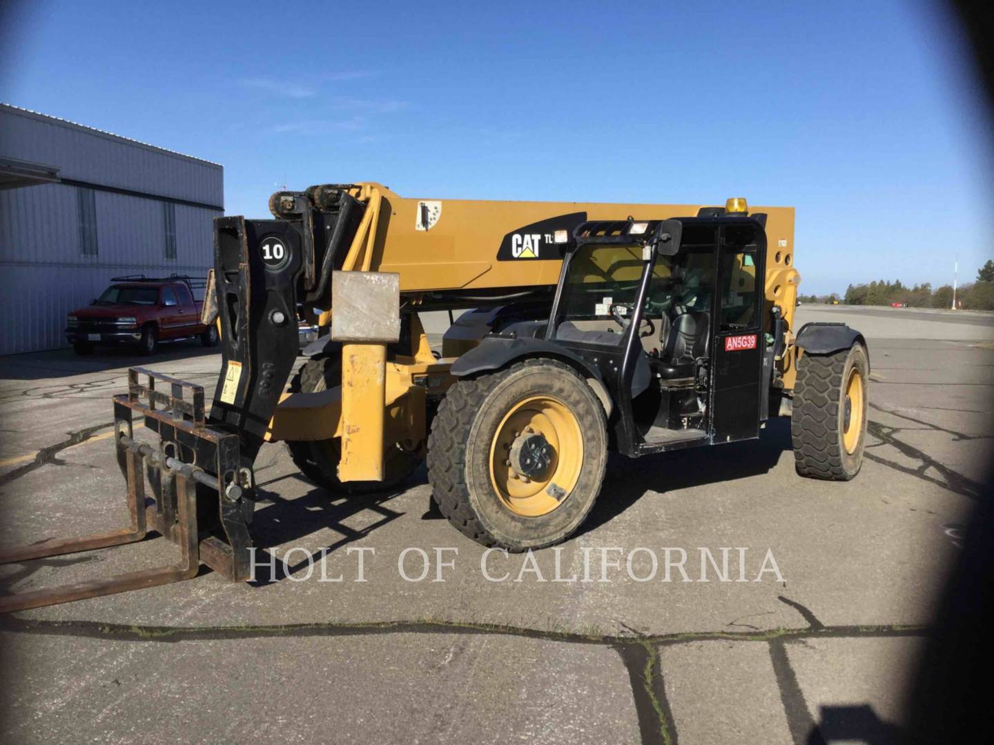 2013 Caterpillar TL1055 TeleHandler