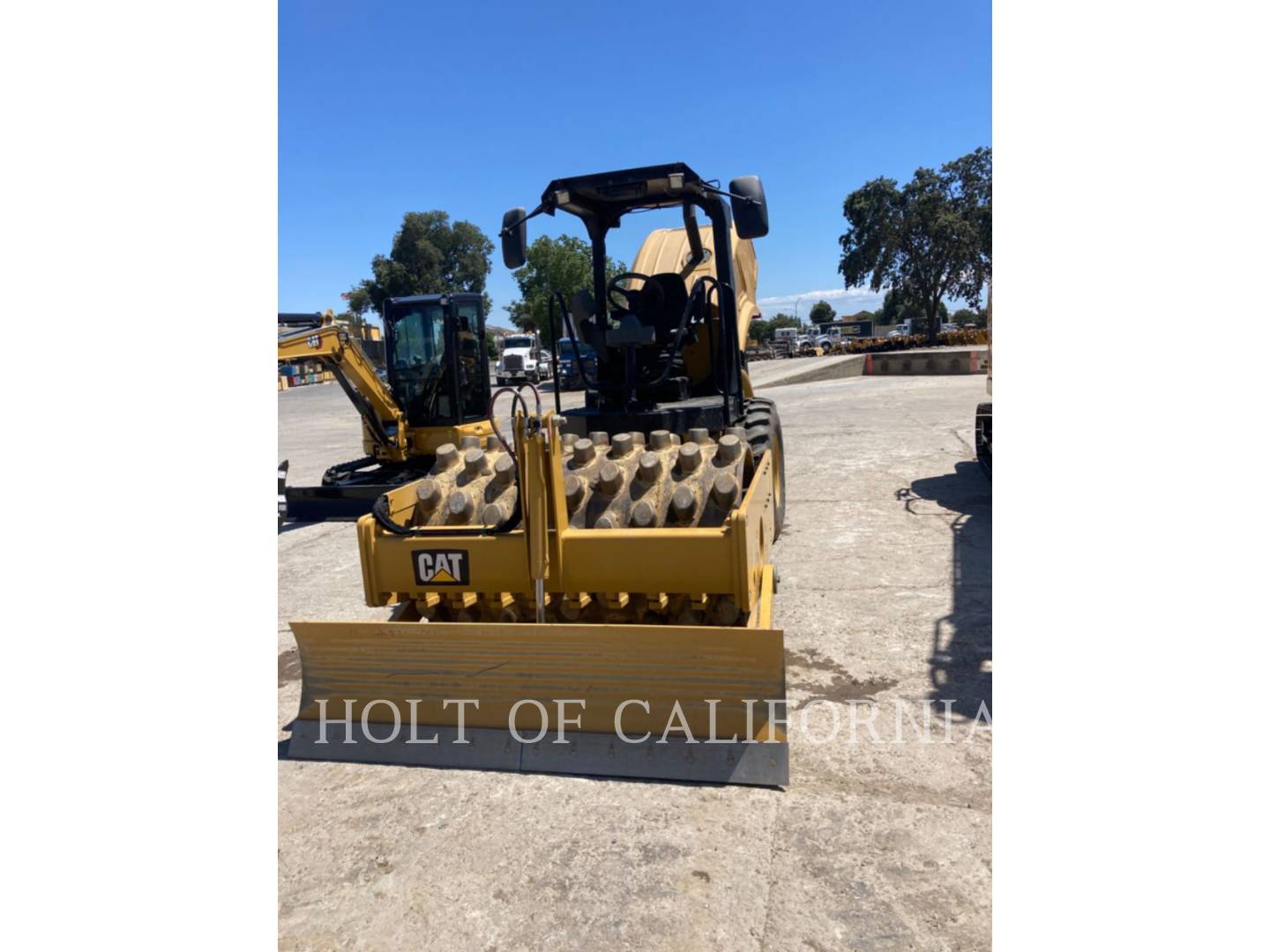 2019 Caterpillar CP44B Compactor