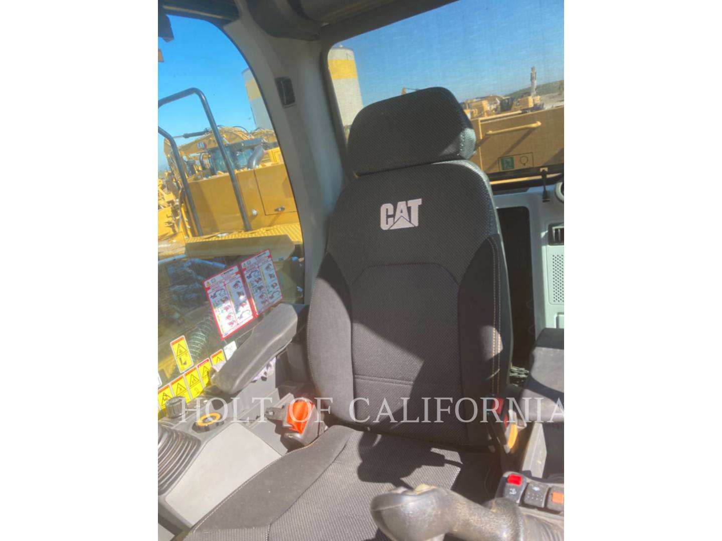 2019 Caterpillar 323 Excavator