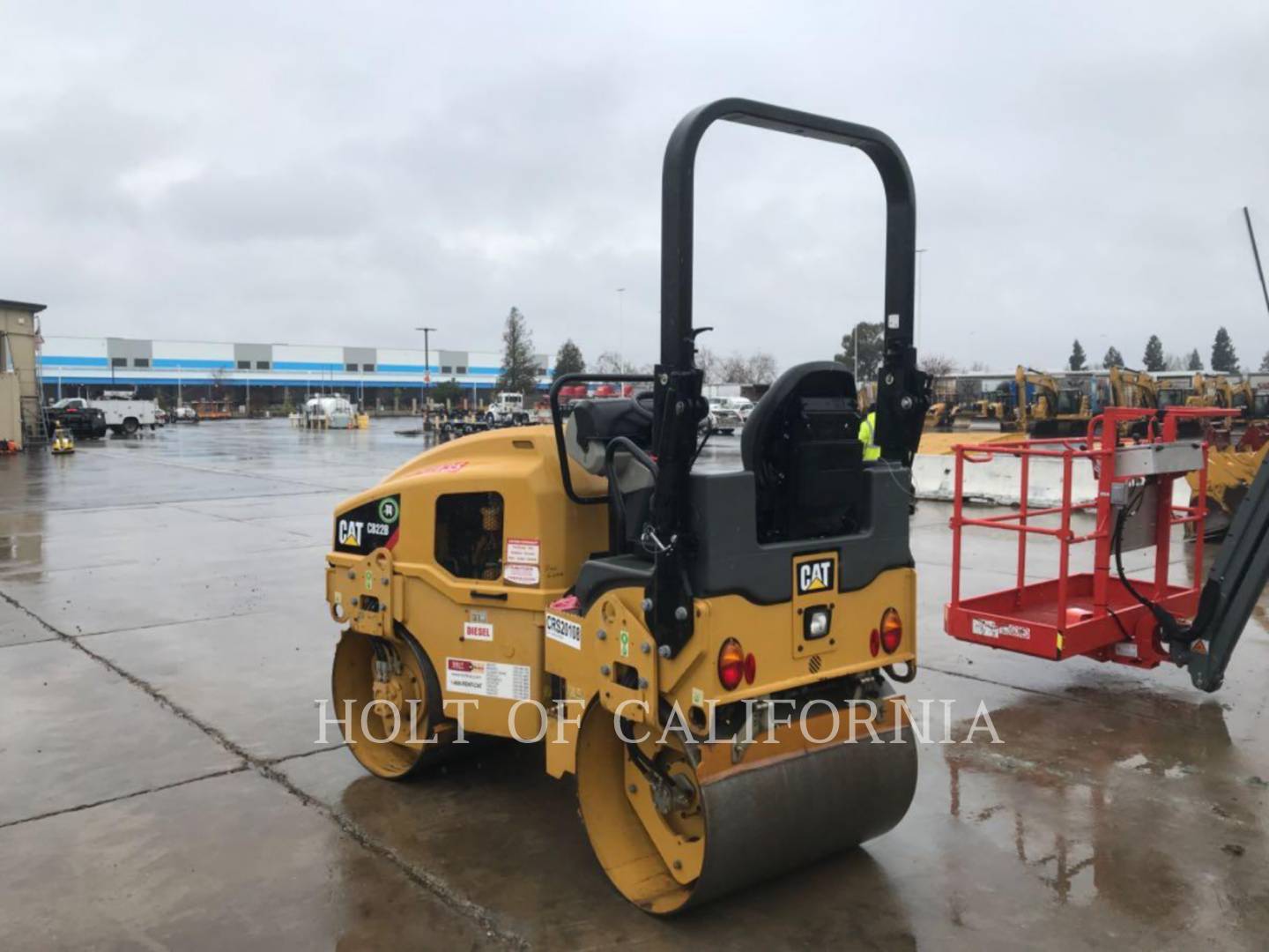 2017 Caterpillar CB22 Compactor