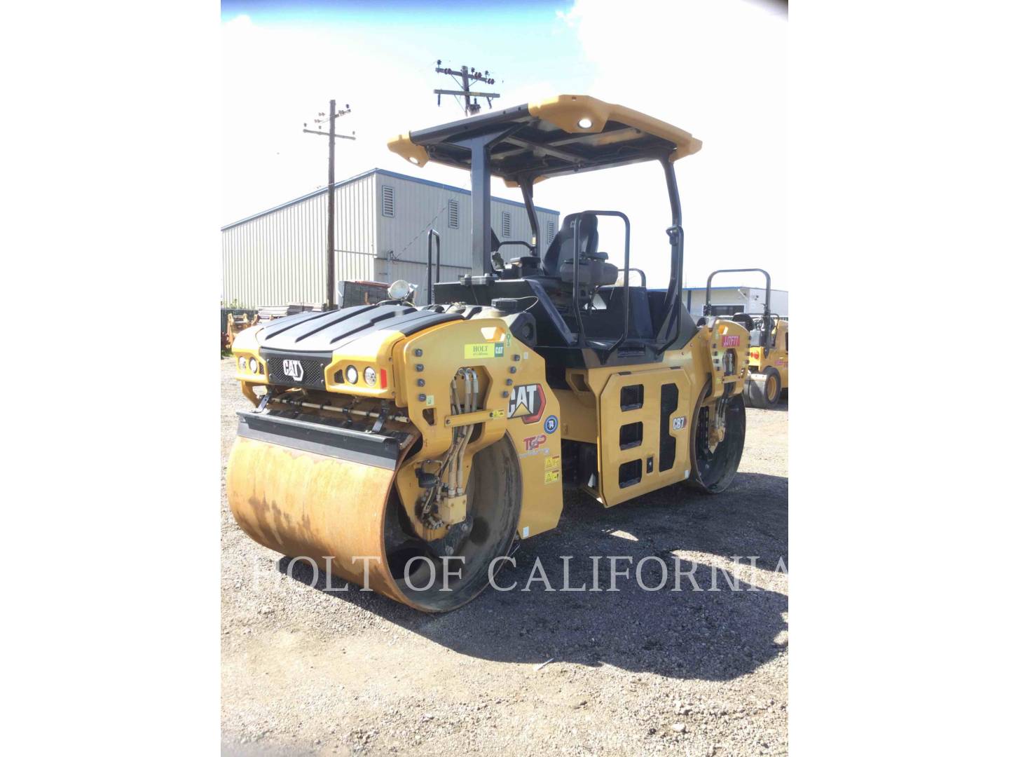 2020 Caterpillar CB7 Compactor