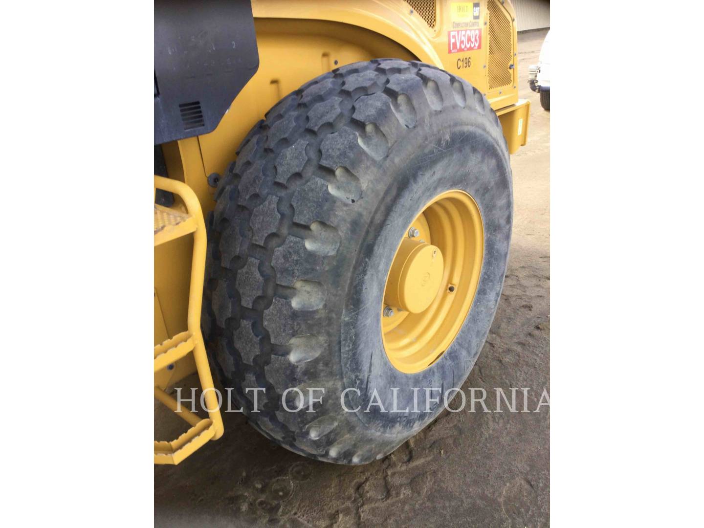 2020 Caterpillar CS56B Compactor