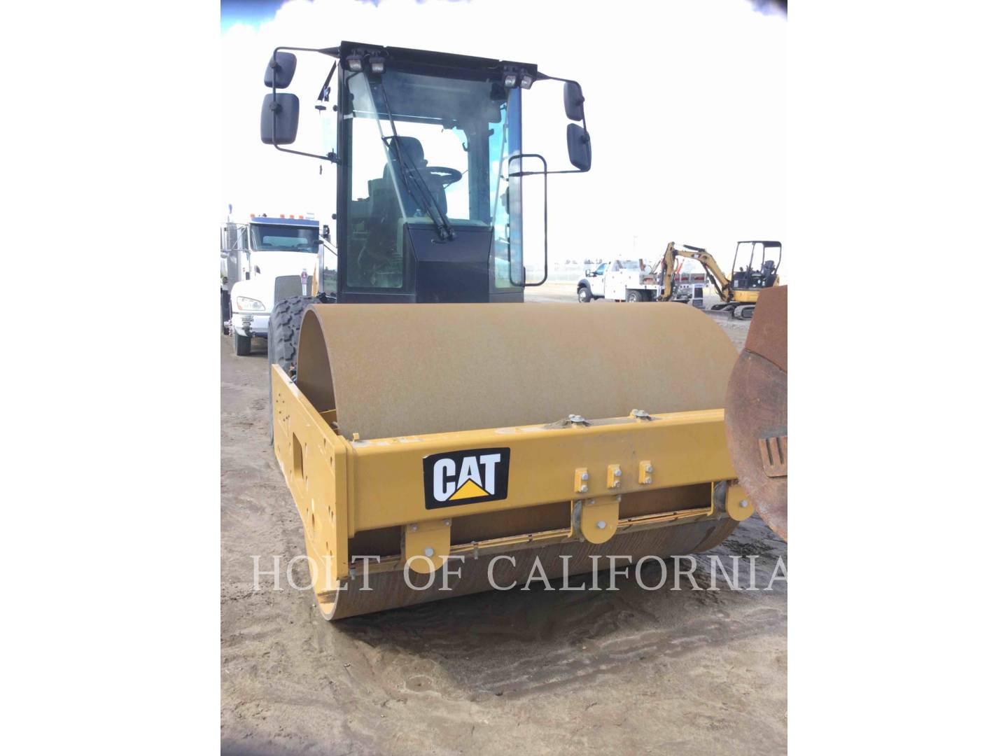 2020 Caterpillar CS56B Compactor