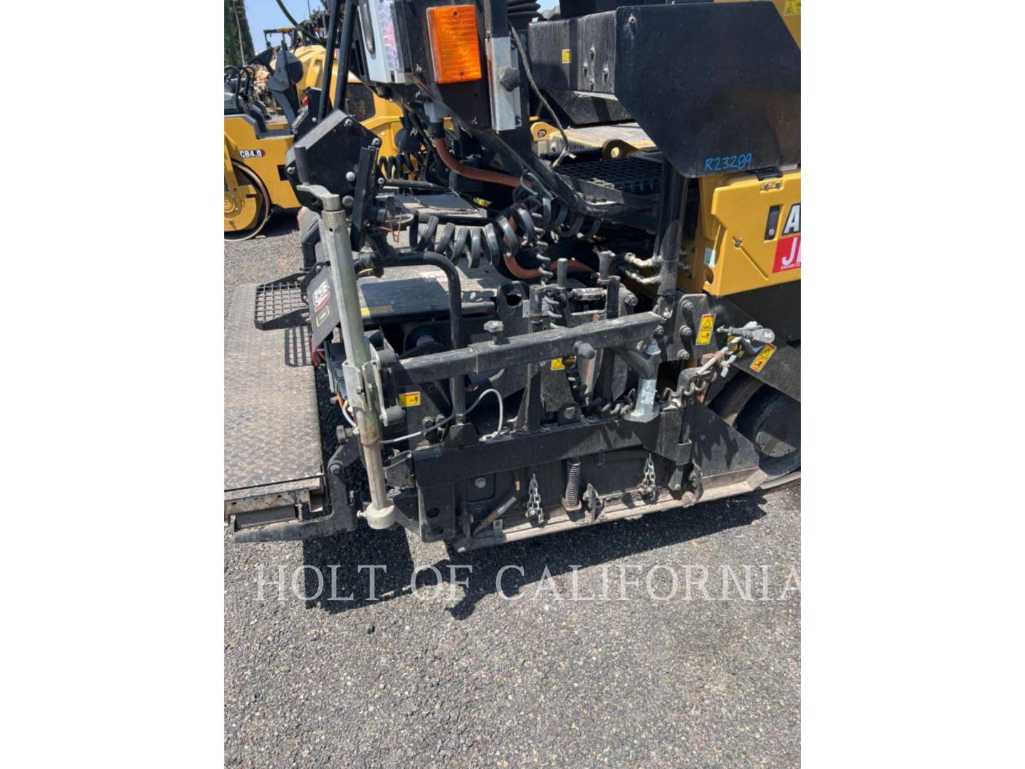 2022 Caterpillar AP355F Paver