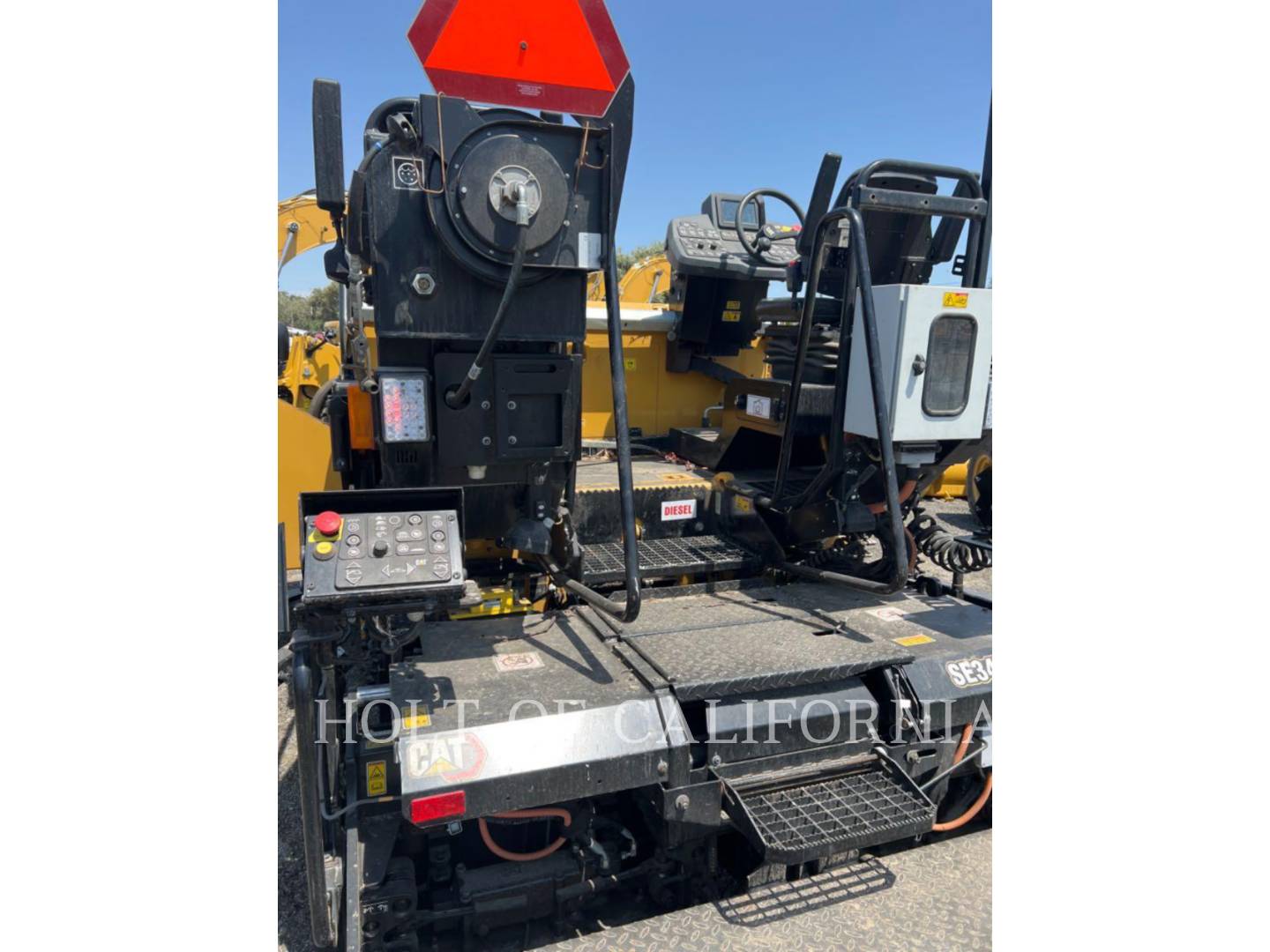 2022 Caterpillar AP355F Paver