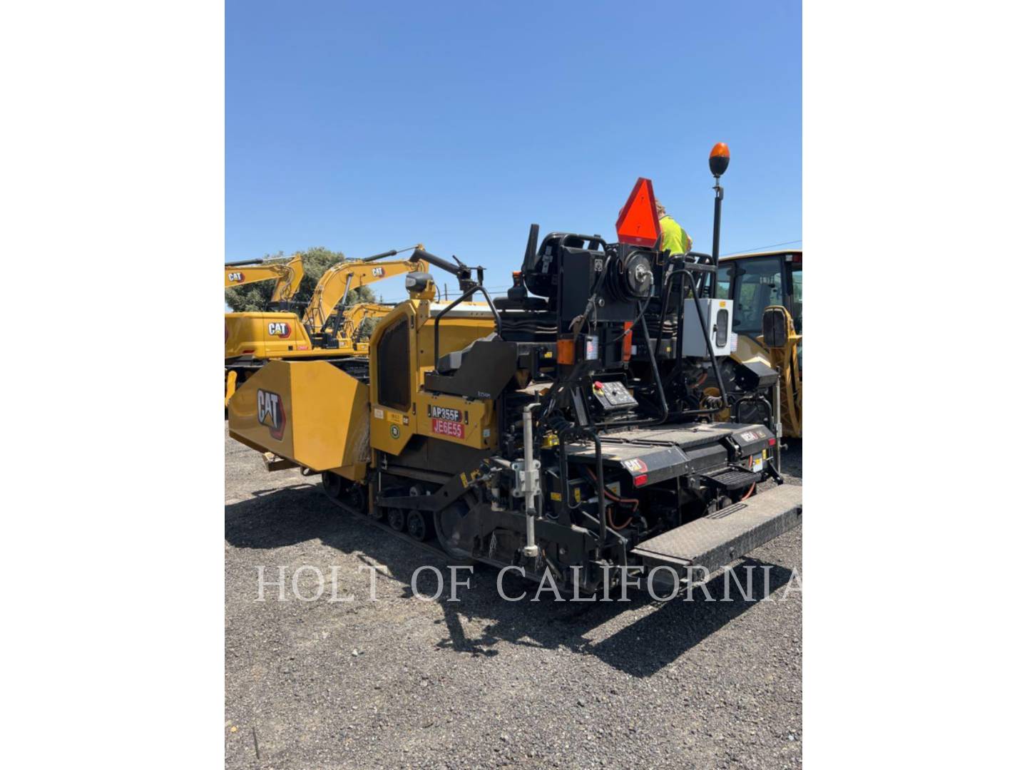 2022 Caterpillar AP355F Paver