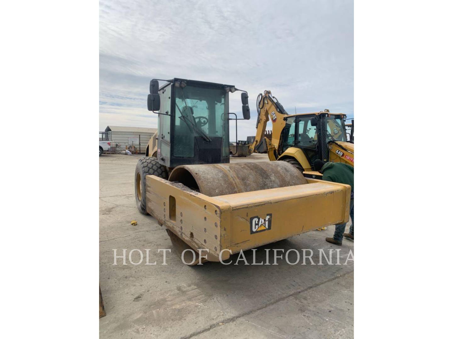 2019 Caterpillar CS78B Compactor