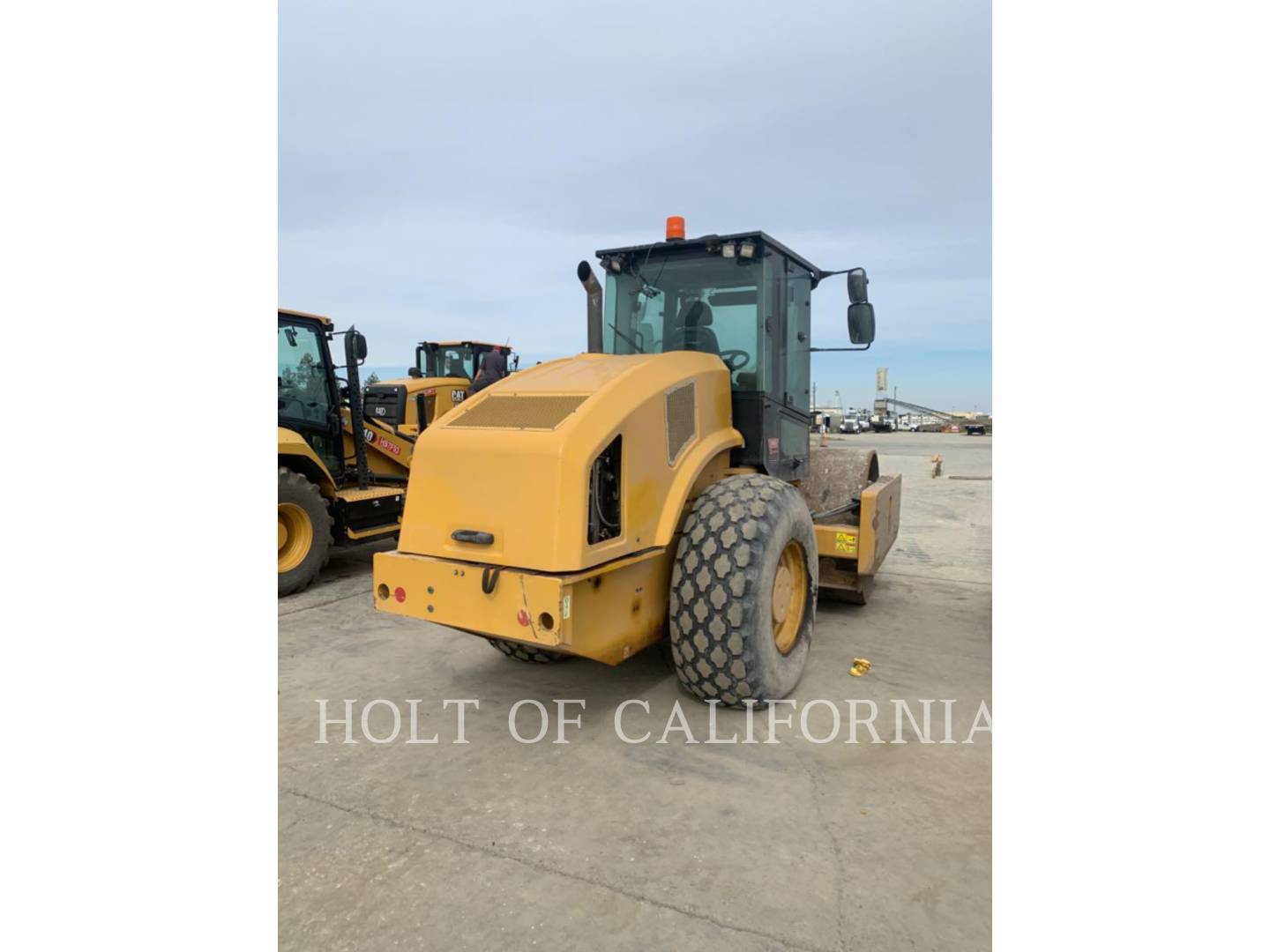 2019 Caterpillar CS78B Compactor