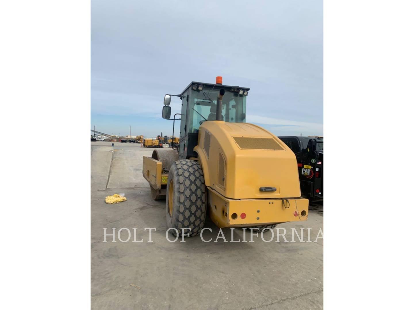 2019 Caterpillar CS78B Compactor