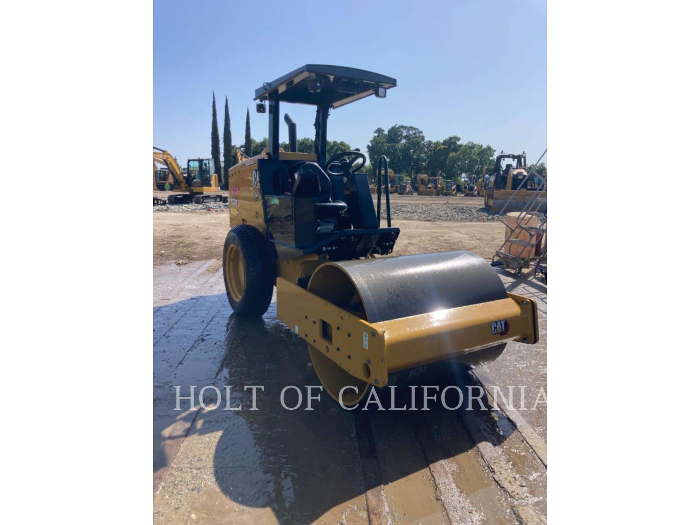 2021 Caterpillar CS34 Compactor