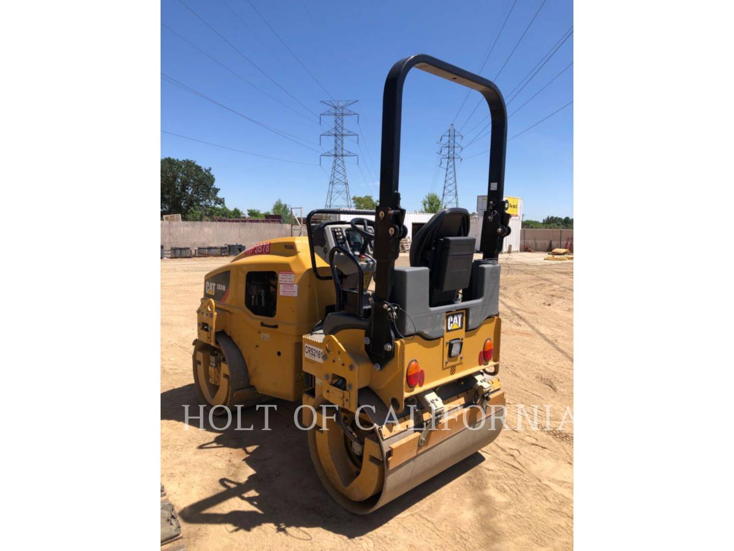 2019 Caterpillar CB24 Compactor