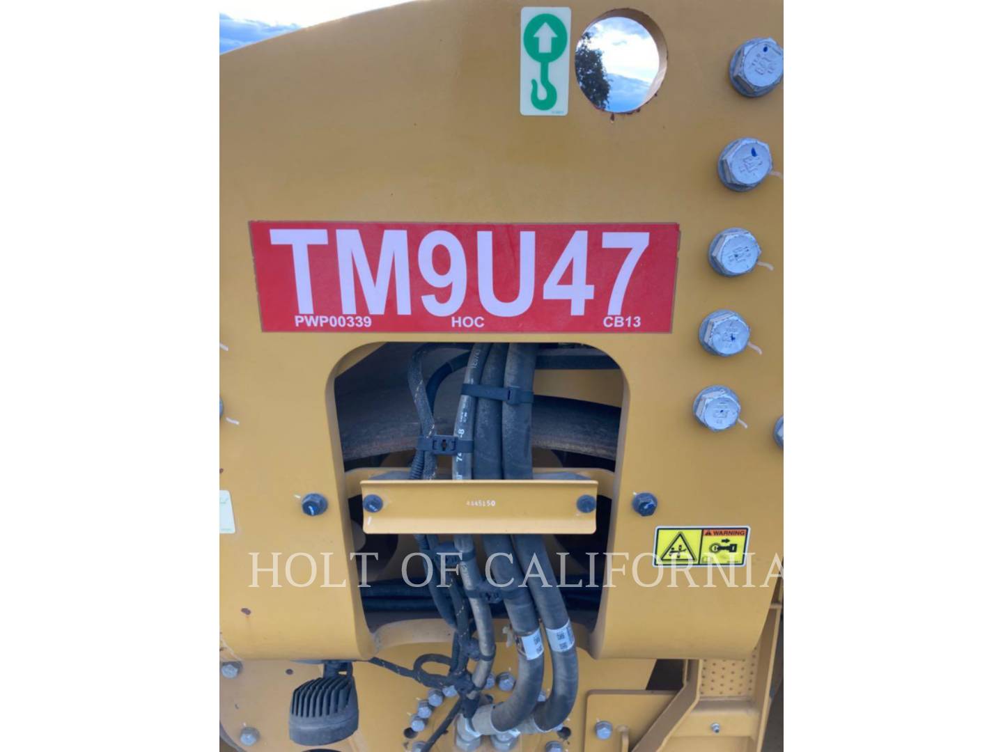 2019 Caterpillar CB13 Compactor