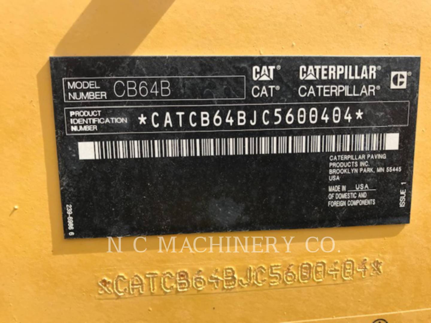 2018 Caterpillar CB64B Paver