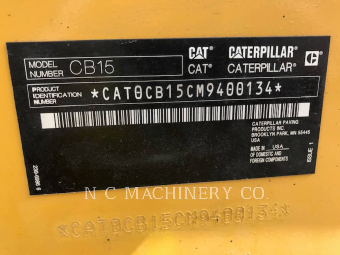 2018 Caterpillar CB15 Paver