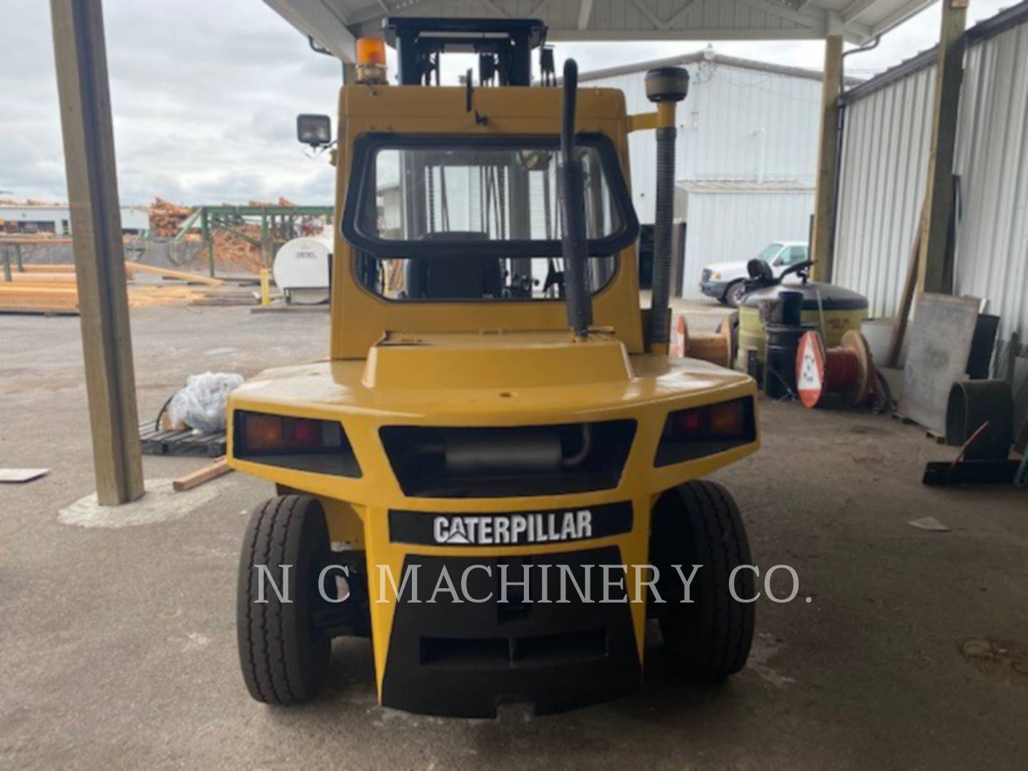 2005 Caterpillar DP70 Forklift