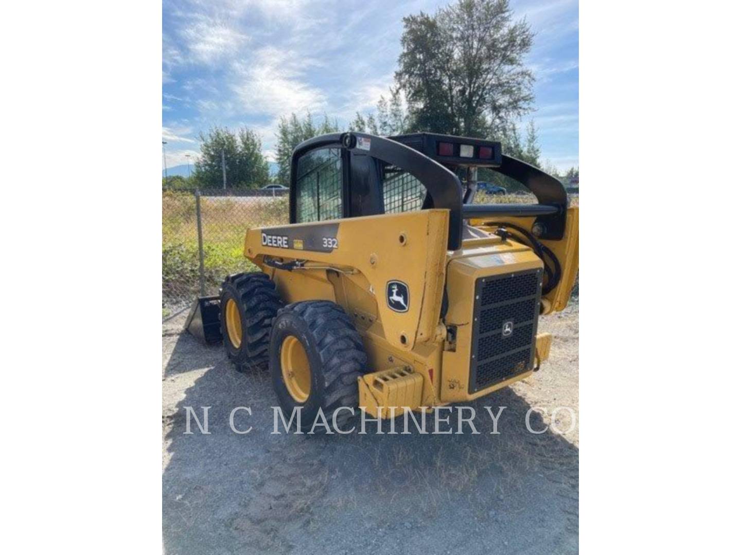 2006 John Deere 332 Skid Steer Loader