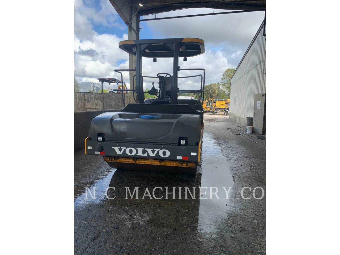 2018 Volvo DD120C Paver