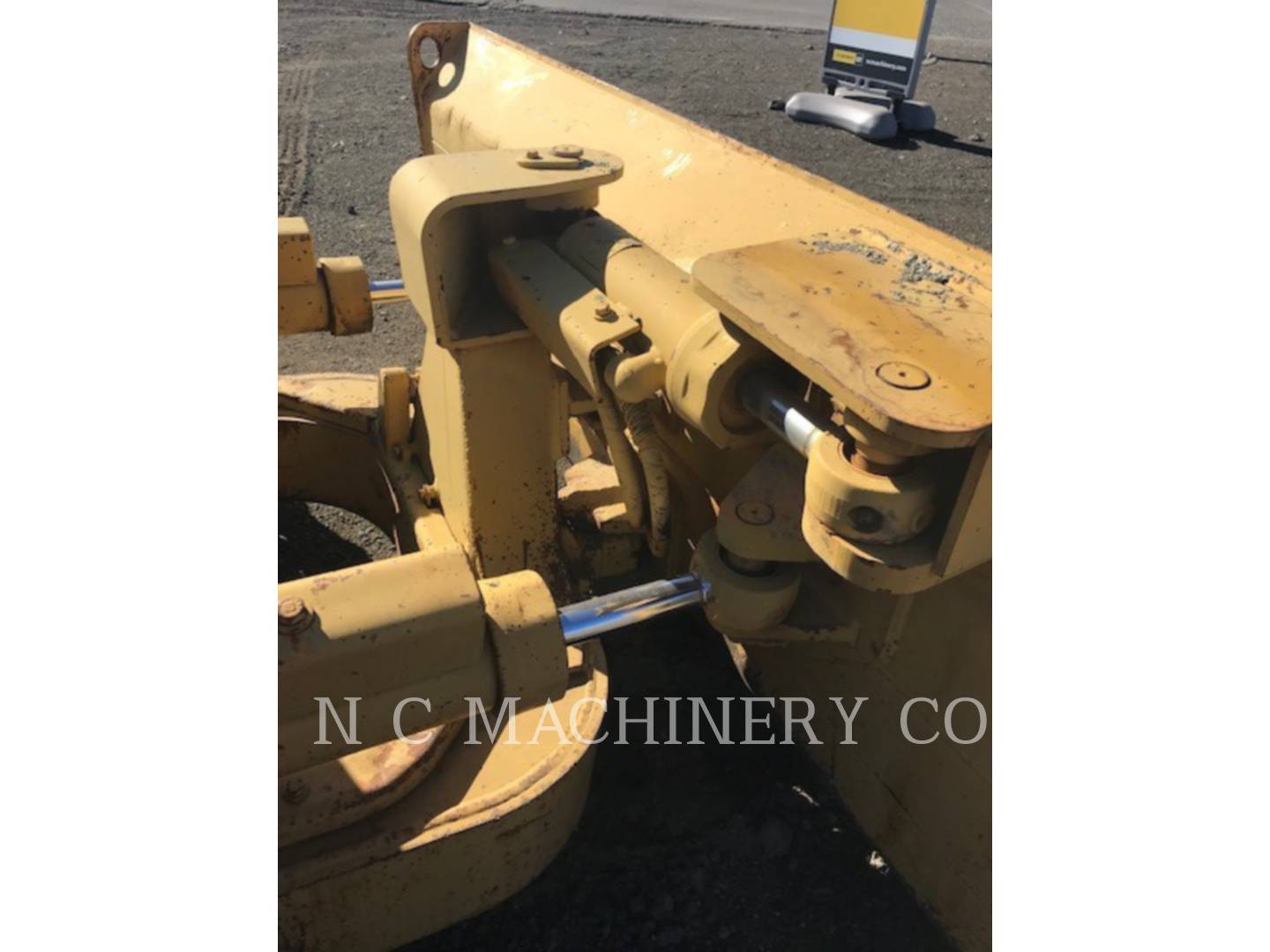 1991 Caterpillar D3C Dozer