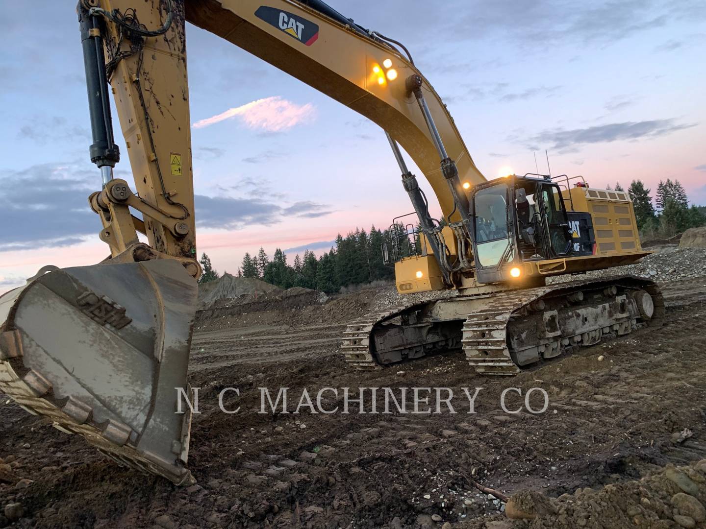 2019 Caterpillar 390F Excavator