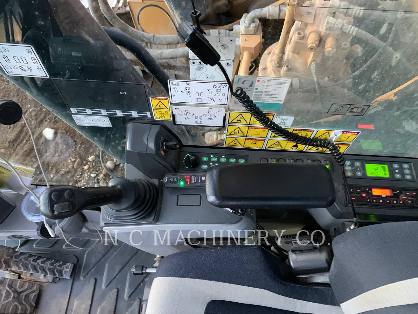 2019 Caterpillar 390F Excavator