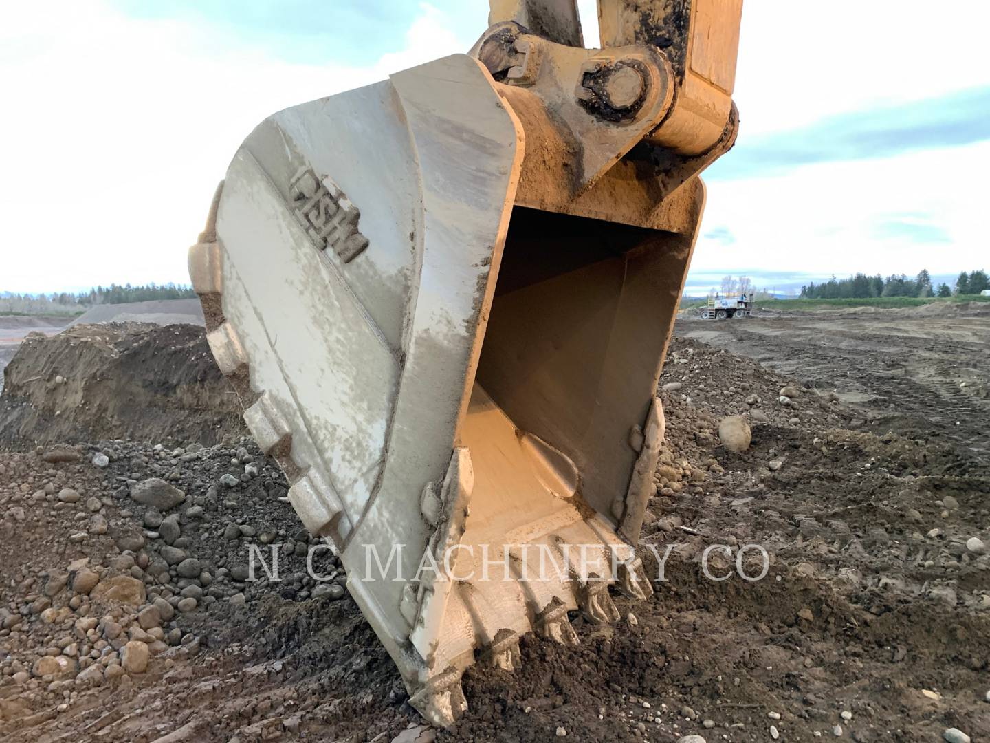 2019 Caterpillar 390F Excavator